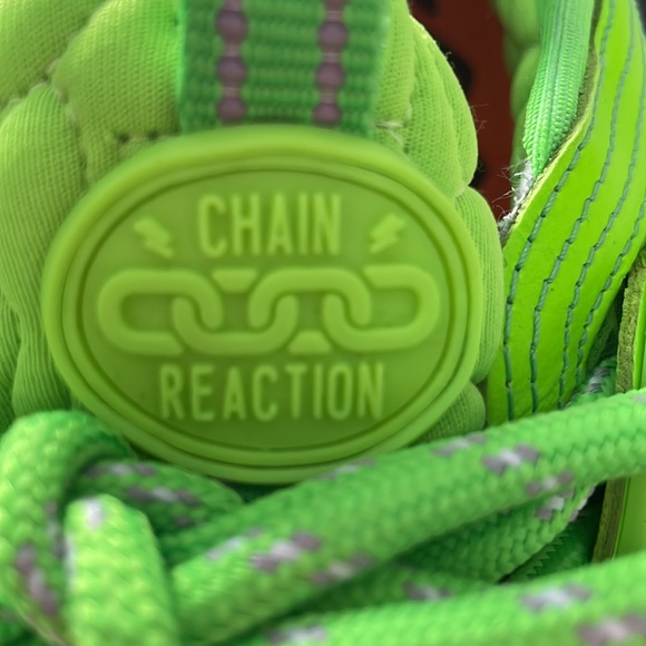 Mens Versace neon green rare chain reaction sneakers. - Picture 3 of 9